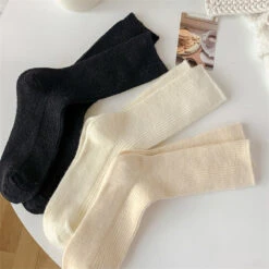 Chaussettes Minimalistes -Akito Paris chaussettes minimalistes 273576